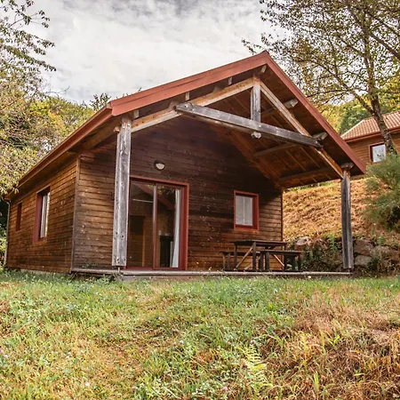 Les Chataigniers Du Chalet Pourcharesse