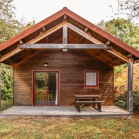 Chalet Les Chataigniers Du Pourcharesse