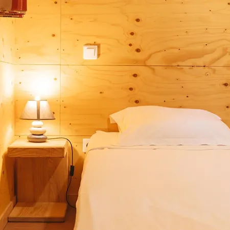 Les Chataigniers Du Chalet Pourcharesse